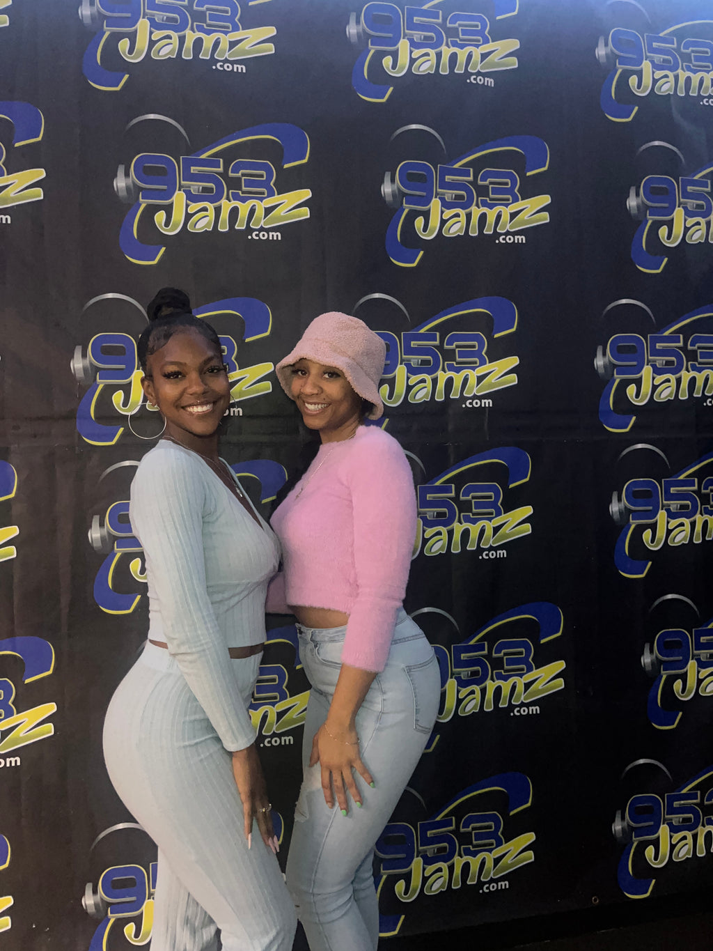 Interviews With Dee Moniquee